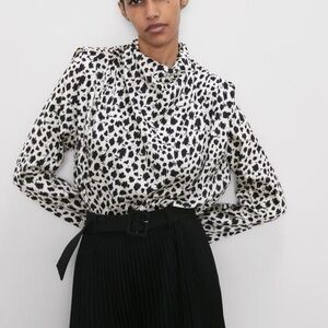 Zara Black and White Leopard Print Women's Top Small NWOT